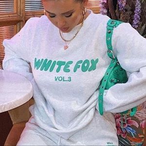 NWT White Fox Boutique Offstage Sweater Glacier Grey S/M